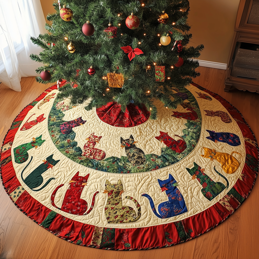 Playful Cat Quilted Tree Skirt GFTONL406