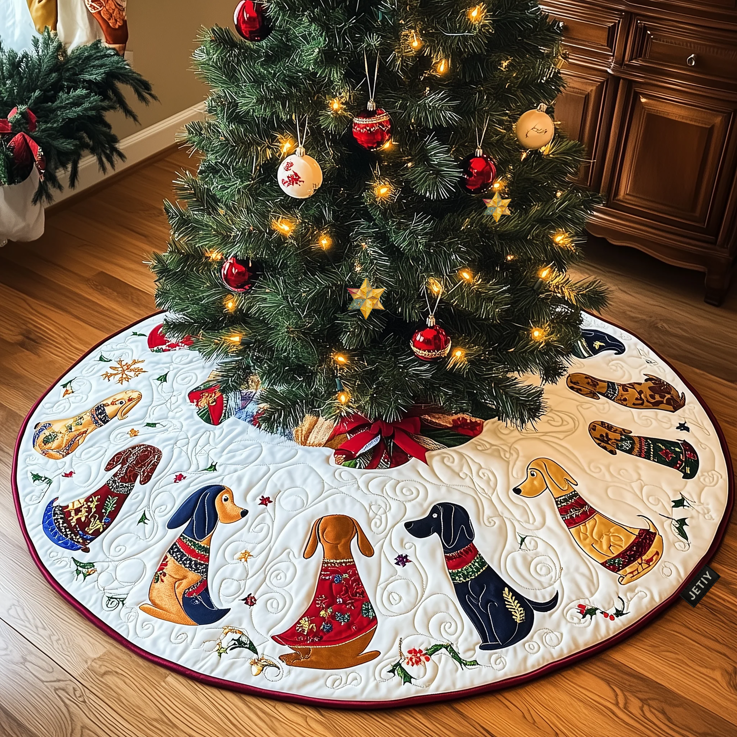 Dachshund Quilted Tree Skirt GFTONL701