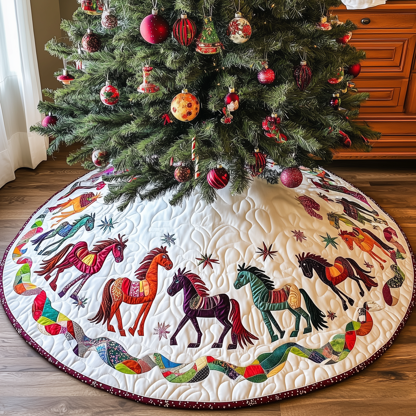 Festive Horses Quilted Tree Skirt GFTONL747