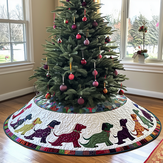 Festive Dachshund Quilted Tree Skirt GFTONL763