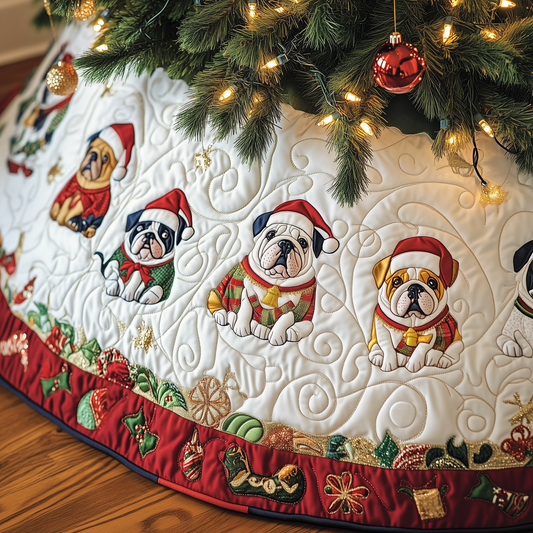 Festive English Bulldog Quilted Tree Skirt GFTOTL1195