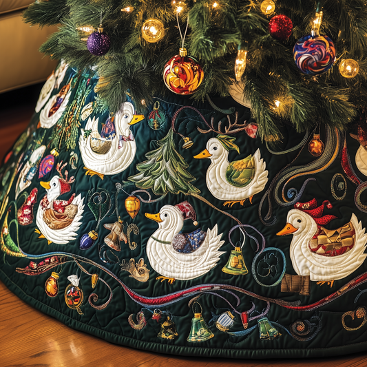 Festive Duck Quilted Tree Skirt GFTOTL1475