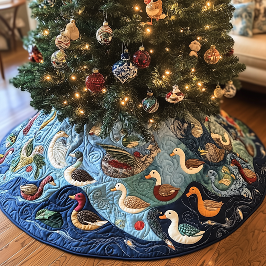 Farmhouse Duck Quilted Tree Skirt GFTOTL1482